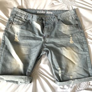 Light-Washed Ripped Mens Denim Shorts Slim Fit
